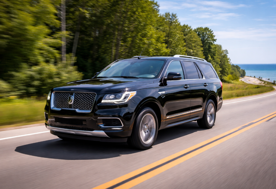Luxury black car service under budget